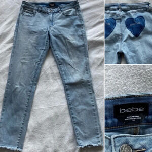 Bebe Heartbreaker Women's Skinny Jeans Light Wash Blue Heart Rhinestone Size 30